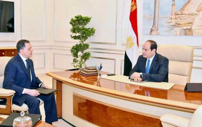 وزير الداخلية مهنئا الرئيس السيسي بالعيد: نستلهم العطاء والفداء