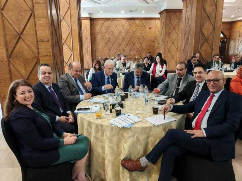 ”المؤتمر” يقدم ورقة عمل حول تضمين مبادئ حقوق الإنسان في برنامجه الحزبي