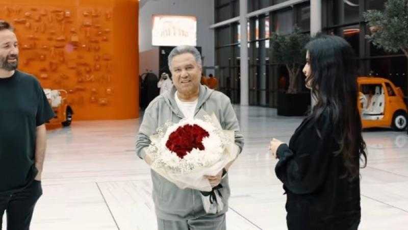 محمد عبده يصل الإمارات استعدادا لحفل العيد