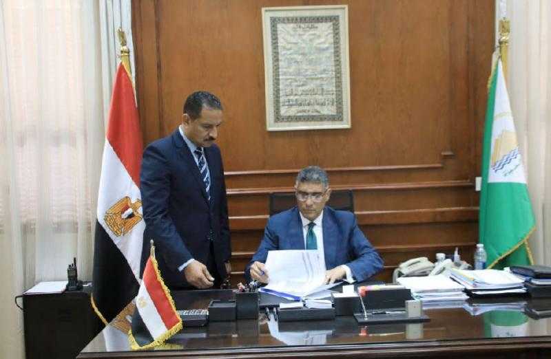 بنسبة 87.46٪.. محافظ الجيزة يعتمد نتيجة الشهادة الإعدادية