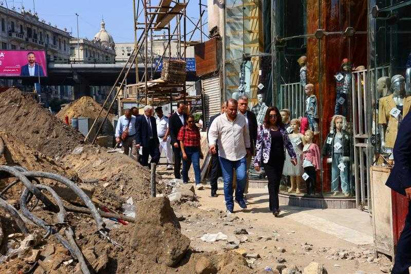 بتكلفة 38 مليون جنيه.. التنمية المحلية تتفقد تطوير سوق العتبة بالموسكي وتلتقي أصحاب المحلات التجارية