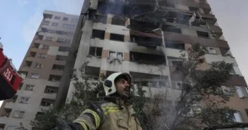 إعلام إيراني: الطائرات الإسرائيلية تستهدف قاعدة عسكرية غربي طهران