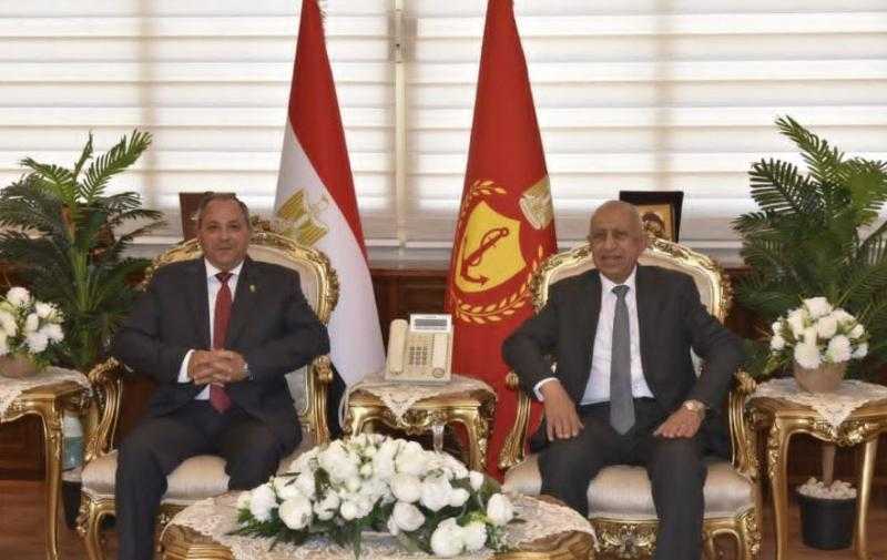 محافظ بورسعيد يبحث سبل التعاون مع رئيس الأكاديمية العربية