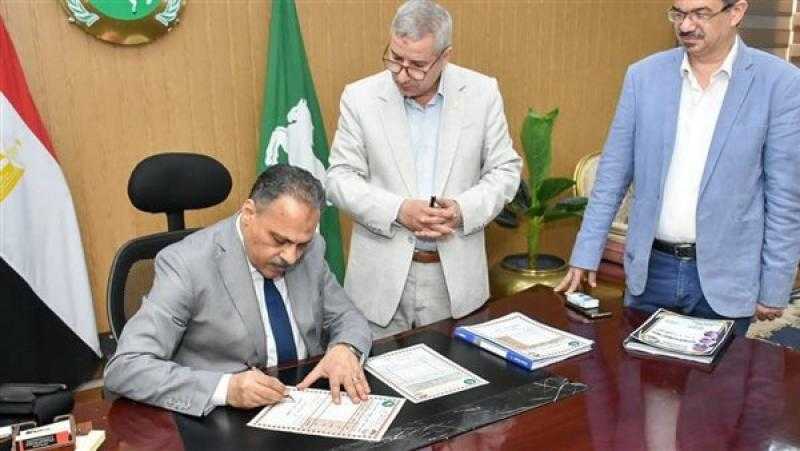 محافظ الشرقية يعتمد نتيجة امتحانات الشهادة الإعدادية بنسبة نجاح 81.19%