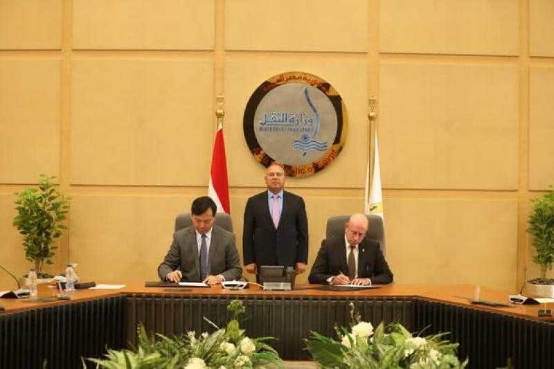 توقيع عقد بناء سفينتين جديدتين من سفن الصب الجاف العملاقة بين الملاحة الوطنية وترسانة هانتونج الصينية