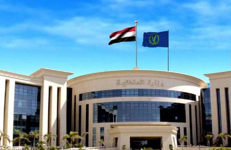 الداخلية تضبط المتهمين بالاستعراض بالسيارات في مدينة 6 أكتوبر.. فيديو