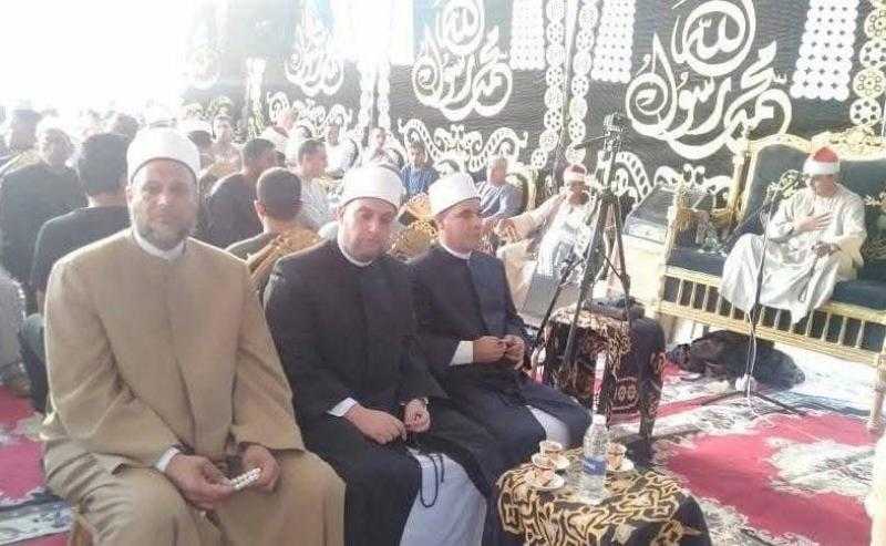 وفد الأزهر يقدّم العزاء في شهيدات كفر السنابسة بتوجيهات الإمام الطيب