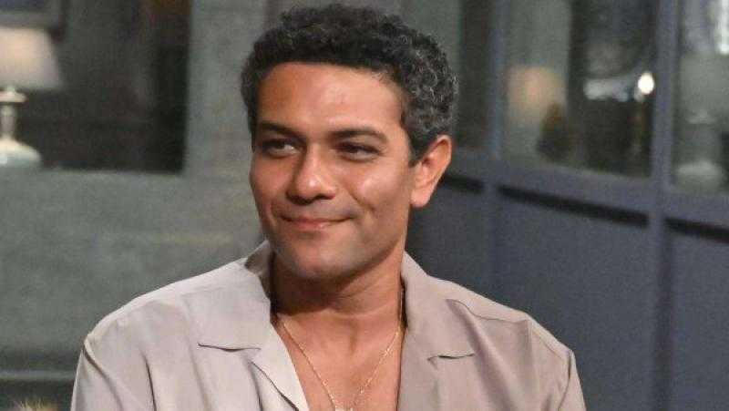 آسر ياسين: أمي كانت تكلمني كل يوم وتبكي وتقولي إنت بتعمل إيه