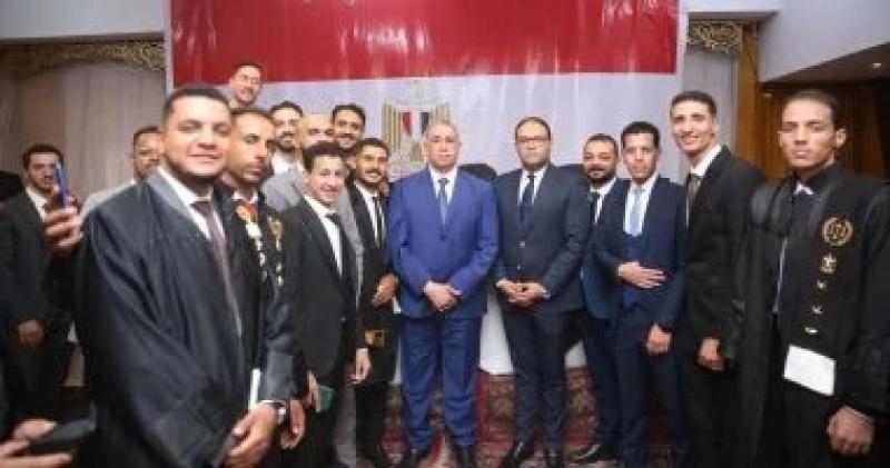 نقيب المحامين يترأس جلسة حلف اليمين القانونية للأعضاء الجدد