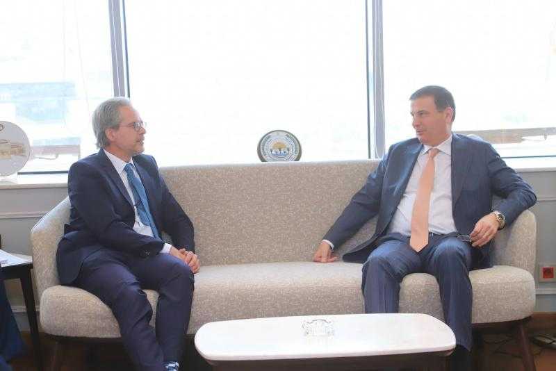 وزير الزراعة يستقبل المستشار الزراعي الهولندي لبحث سبل تعزيز التعاون المشترك