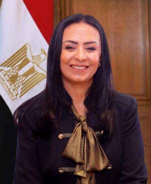 وزيرة التضامن الاجتماعى ورئيس مجلس إدارة صندوق مكافحة وعلاج الإدمان تعلن إطلاق حملة لرفع وعى السائقين في المواقف العامة بخطورة تعاطى المواد المخدرة