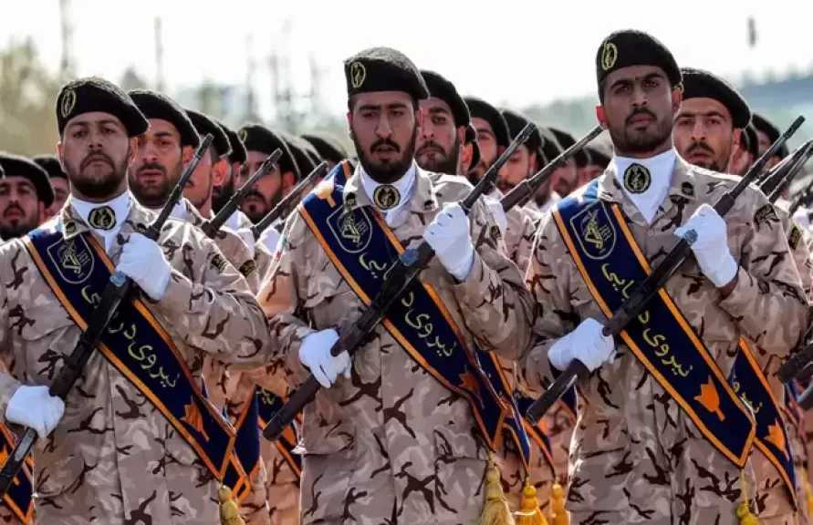 مقتل 4 ضباط في الجيش الإيراني خلال مواجهة طائرات أمريكية في أصفهان
