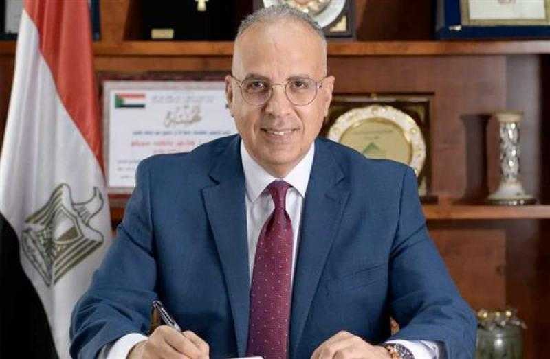 وزير الري يتابع إجراءات تطوير وتحديث الخطة القومية للموارد المائية لعام 2050