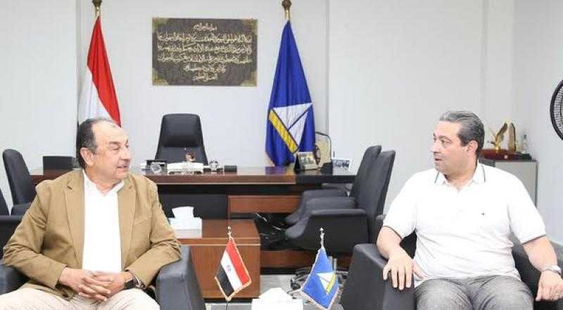 وزير قطاع الأعمال العام يلتقي محافظ دمياط في مستهل زيارته للمحافظة لتفقد عدد من المنشآت الصناعية والفندقية التابعة