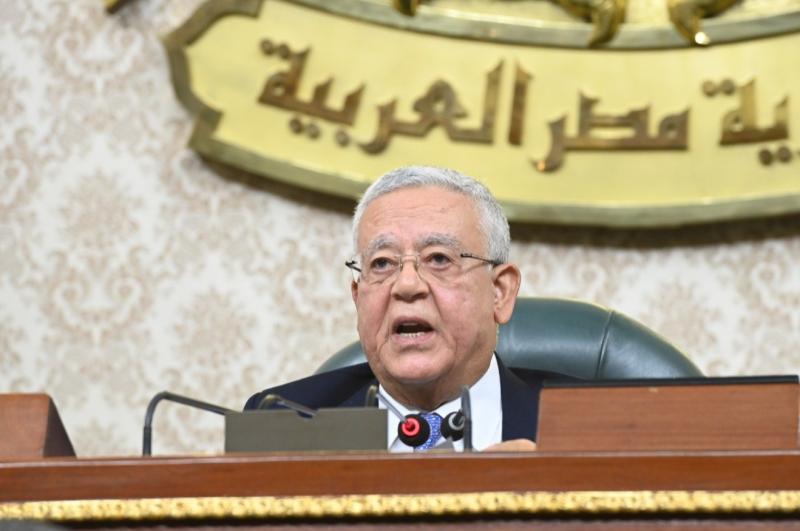 رئيس النواب يعلن قبول استقالة 8 أعضاء بالمجلس
