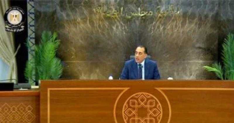 رئيس الوزراء: مراجعة الإجراءات التأمينية بكافة المنشآت الخدمية الحكومية