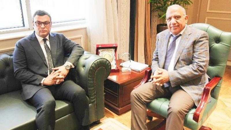 وزيرا الكهرباء والإسكان يبحثان خطة التوسع فى استخدامات الطاقة المتجددة