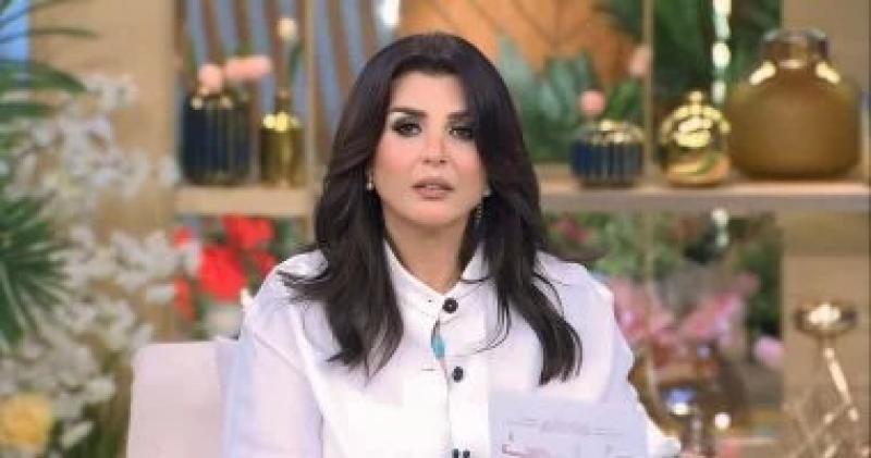 لأول مرة.. منى الشاذلي تكشف تفاصيل أزمة لوحات الرسّامين الأربعة
