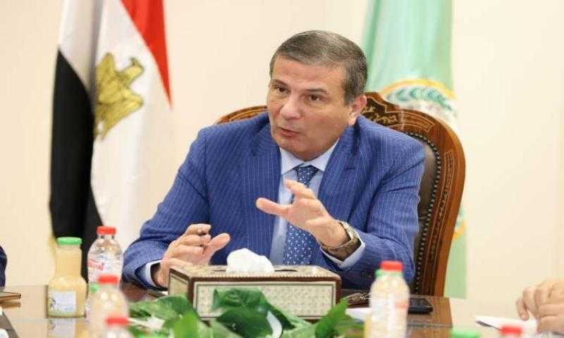 الزراعة: لا توجد لدينا مشكلة في نقص الأسمدة ولكننا غيرنا طريقة توزيعها