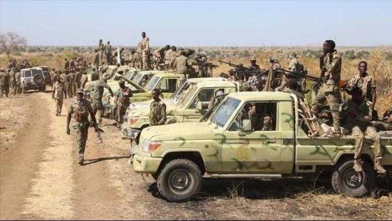 سلاح الجو التابع للجيش السوداني يستهدف مواقع لقوات الدعم السريع بمطار نيالا