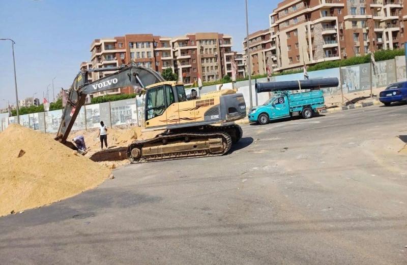 تنفيذ مشروعي ربط محطتي كهرباء ورفع كفاءة خط صرف المنطقة الصناعية بمدينة العبور