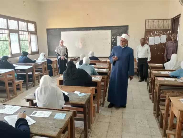 الأزهر يعلن جداول امتحانات الشهادتين الثانوية والإعدادية (الدور الأول) بمعاهد البعوث الإسلامية