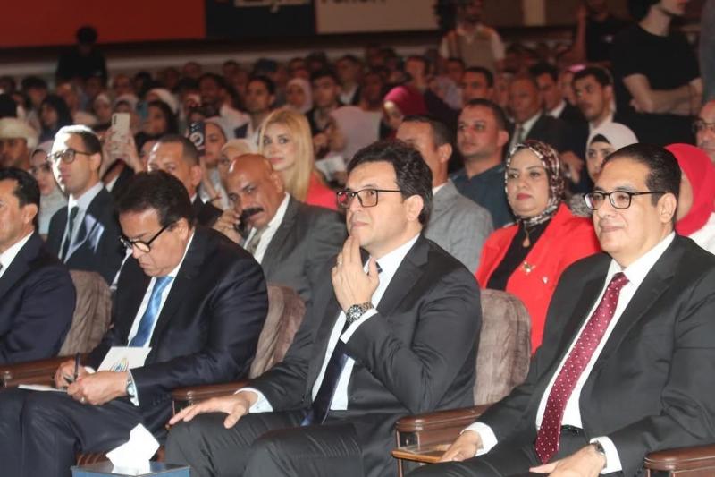 وزير الثقافة يشارك في افتتاح النسخة الرابعة من ”ملتقى شباب المعرفة” بجامعة القاهرة