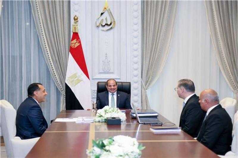 تفاصيل اجتماع الرئيس السيسي مع رئيس الوزراء ووزير البترول والثروة المعدنية