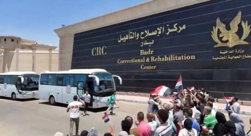 1056 نزيلا من مراكز الإصلاح يوجّهون الشكر للرئيس السيسي على لم الشمل