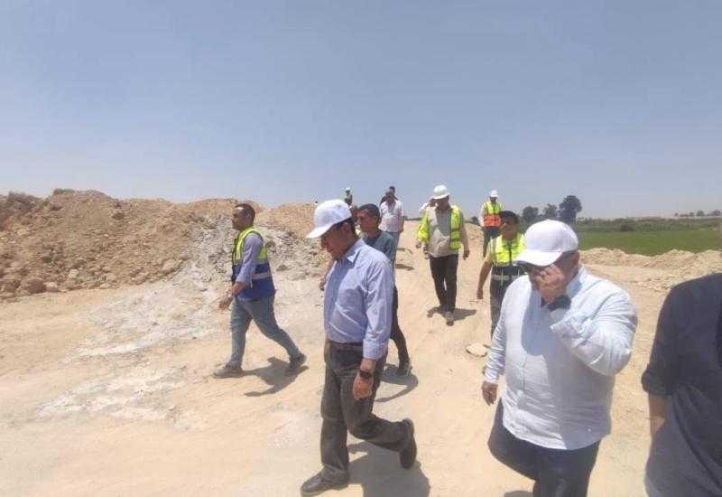 وزير الإسكان يتابع مشروع إنشاء القوس الغربي لمحور اللواء عمر سليمان بمحافظة الإسكندرية