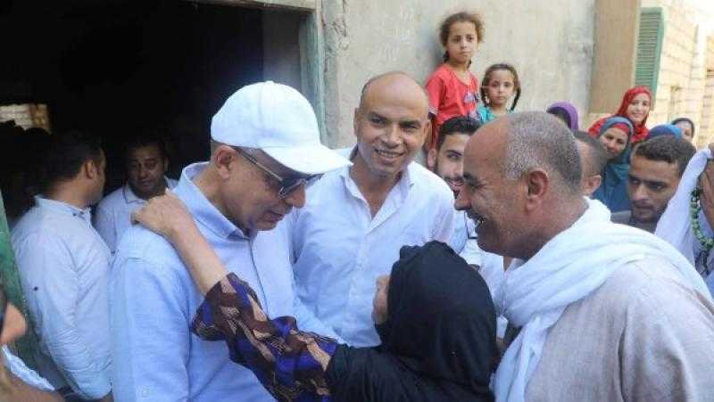 محافظ المنيا يوجّه بإنشاء مدرسة لخدمة أهالي عزبة الرملة بسمالوط