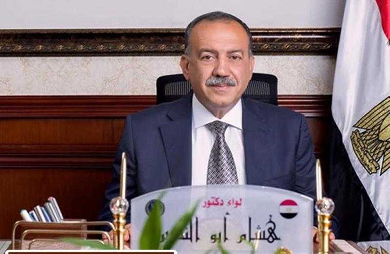 محافظ أسيوط: تسريع ملفات التصالح أولوية.. ومتابعة مستمرة للعمل بالمراكز التكنولوجية
