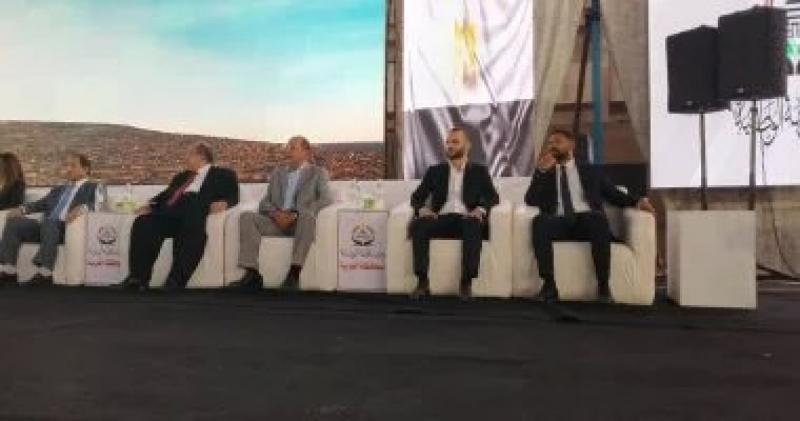 مصطفى شردى: ”طوابير حافلات المساعدات أمام المعبر دى من كل بيوت مصر”