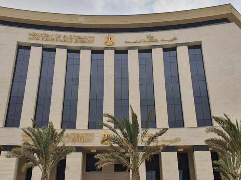 الكهرباء: الانتهاء من الأعمال بمحطة جزيرة الذهب مساء اليوم