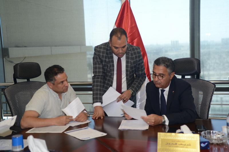 وزير التموين والتجارة الداخلية يلتقي بعدد من أعضاء مجلسي النواب والشيوخ