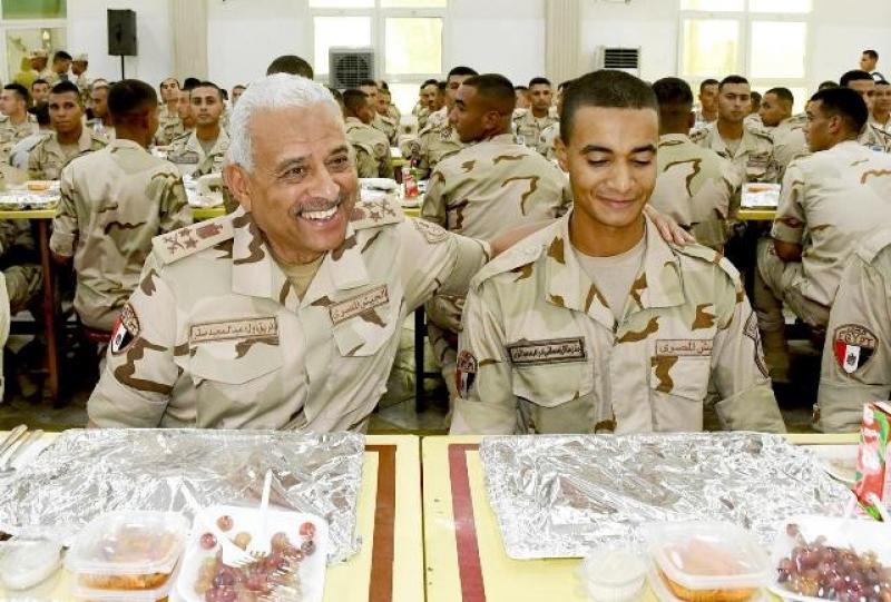 وزير الدفاع: الروح المعنوية للمقاتلين تعكس جاهزية الجيش المصري لمجابهة التحديات