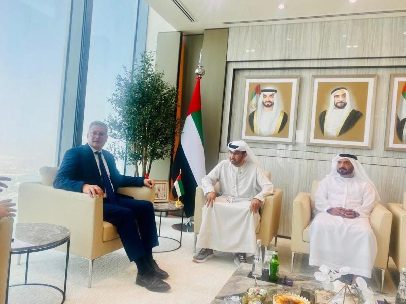 وزير البترول يلتقي وزير الصناعة والتكنولوجيا المتقدمة بدولة الإمارات والعضو المنتدب والرئيس التنفيذي لشركة بترول أبوظبي الوطنية