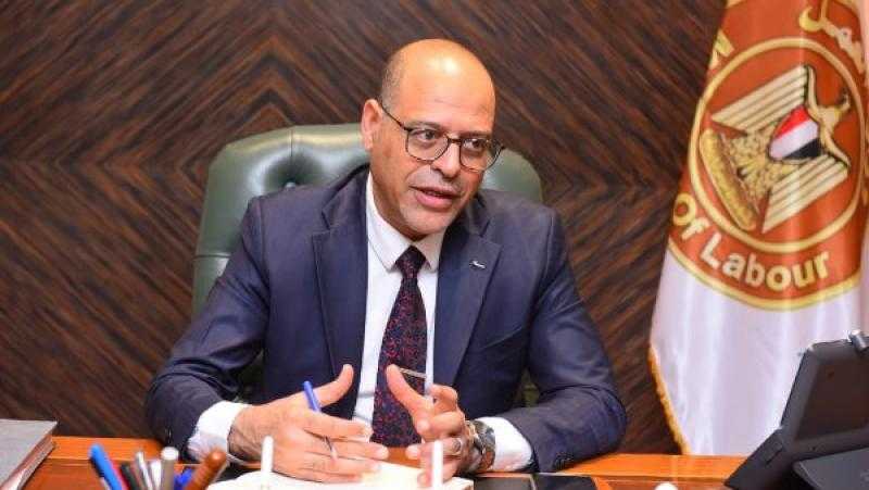 3 ملايين جنيه رعاية صحية واجتماعية وإعانات لـ 374 عاملاً خلال شهر
