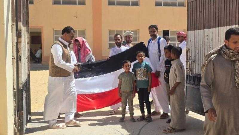 أبناء براني يهتفون ”إيد واحدة” في أولى ساعات التصويت بانتخابات الشيوخ بمطروح