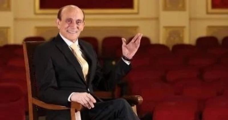 أشرف زكى: حالة محمد صبحى مستقرة ولا يزال فى العناية المركزة