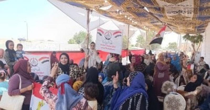تزايد إقبال الناخبين على لجان الهرم فى الدقائق الأخيرة باليوم الثانى للتصويت