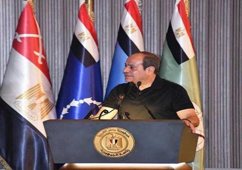 الرئيس السيسي: مش كل اللي بتشوفوه وتسمعوه على مواقع التواصل ووسائل الإعلام تصدقوه