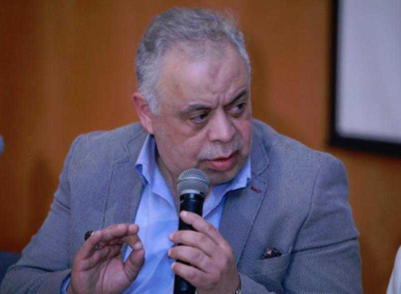 أشرف زكي: الاستعانة بغير النقابيين تهدد بقاءنا داخل المهنة