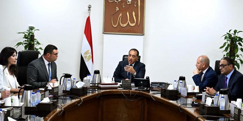 رئيس الوزراء يوجه بسرعة الانتهاء من الأعمال المتعلقة بمختلف مكونات ومناطق مشروع حدائق ”تلال الفسطاط”