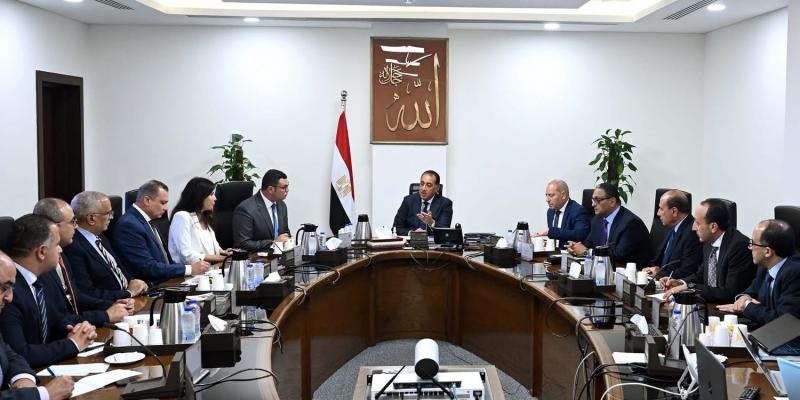 رئيس الوزراء يتابع مشروعات إعادة إحياء ”وسط البلد” والقاهرة الخديوية