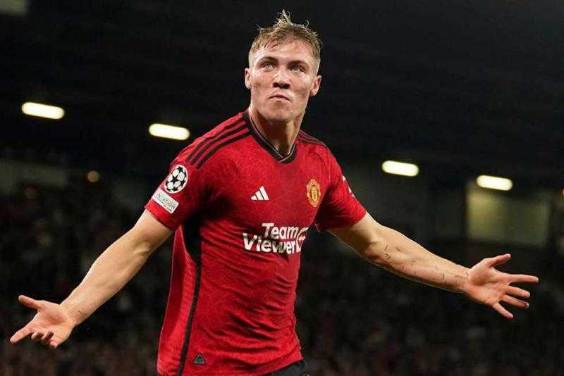 مدير ميلان الإيطالي يكشف عن اهتمام ناديه بالتعاقد مع هويلوند