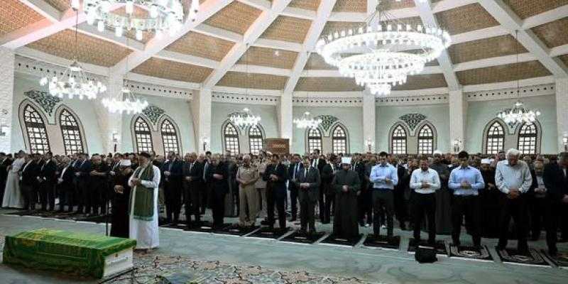 رئيس الوزراء يؤدي صلاة الجنازة على الدكتور علي المصيلحي بمسجد الشرطة بالسادس من أكتوبر