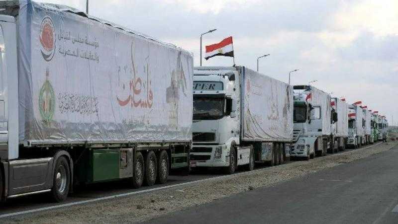 دخول 1450 شاحنة مساعدات إلى غزة منذ 27 يوليو الماضي