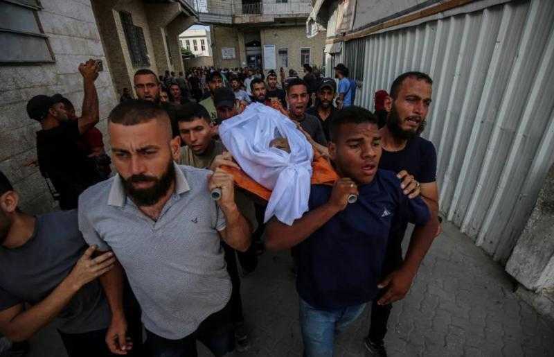 استشهاد 4 فلسطينيين بينهم طفلة بعد قصف إسرائيلي لمدينة غزة ومخيم النصيرات