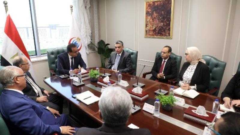 وزير الصحة يبحث مع BDR الهندية والمستقبل للصناعات الدوائية توطين صناعة الأدوية
